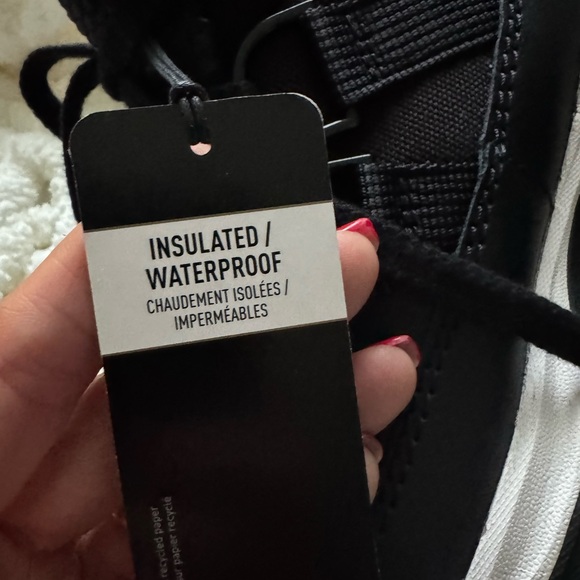 Sorel Black and White waterproof insulated boots - Picture 4 of 11